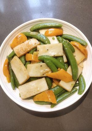 A picture of Sauteed Peas.