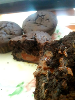 Una foto de Muffins con harina de algarroba, manzana y dulce de leche