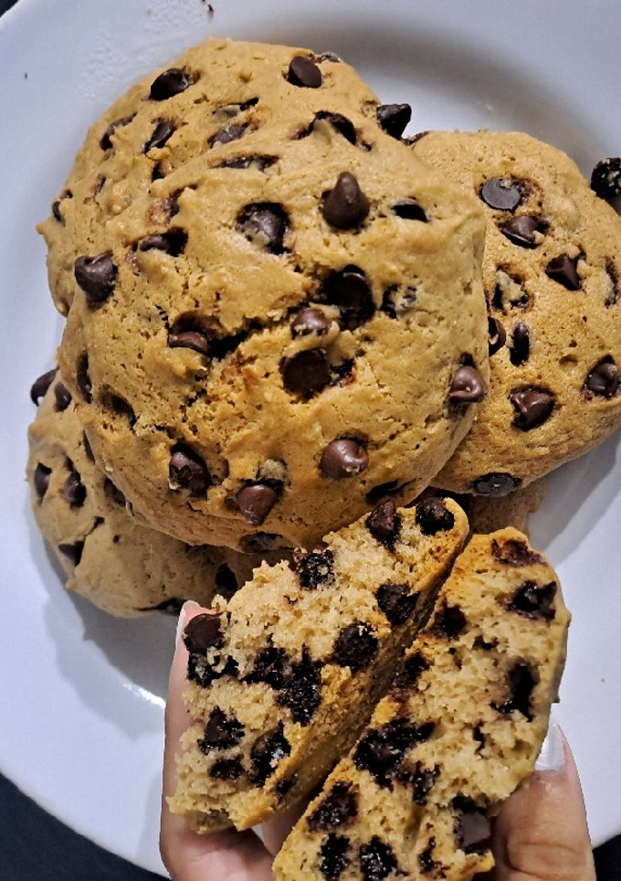 Una foto de Cookies con chips de chocolate 🍪🤎