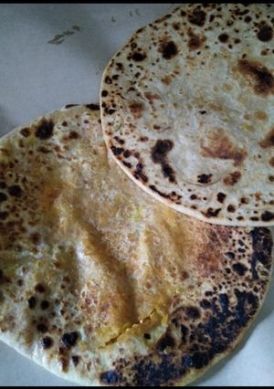 आलू का पराठा (Aloo ka paratha recipe in hindi) रेसिपी मुख्य फोटो