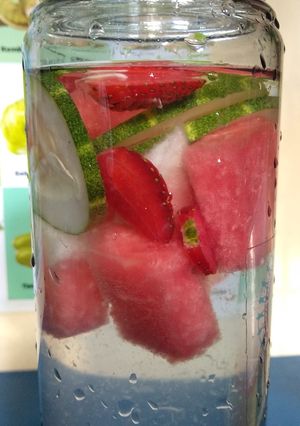 Foto resep Infused Water Semangka Strawberry Timun Jahe