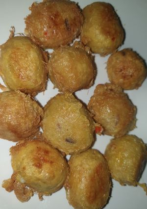 A picture of Mashed Sweet potatoe balls.