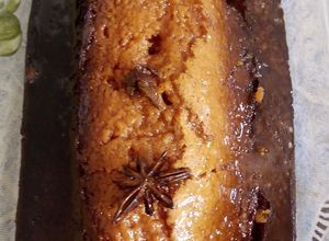 Foto de Bolo de Tomate com Calda de Anis