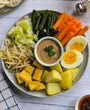 43. Gado-Gado (mixed Vegetables with Peanut sauce)