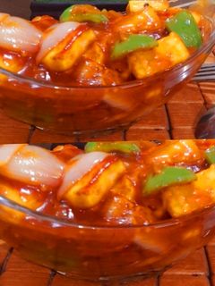चिली पनीर(Chilli paneer recipe in hindi) रेसिपी मुख्य फोटो