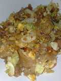 ผัดซีอิ๊วไข่มังสวิรัติ (Stir-fried Rice Noodles with Soy Sauce, Egg, and Vegetables)