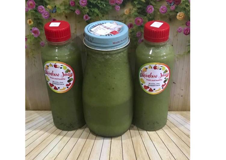 Bagaimana Menyiapkan Diet Juice Zucchini Plum Kale Pear Lime yang Menggugah Selera