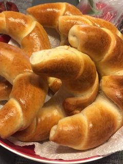 Házi vajas kifli recept fotója
