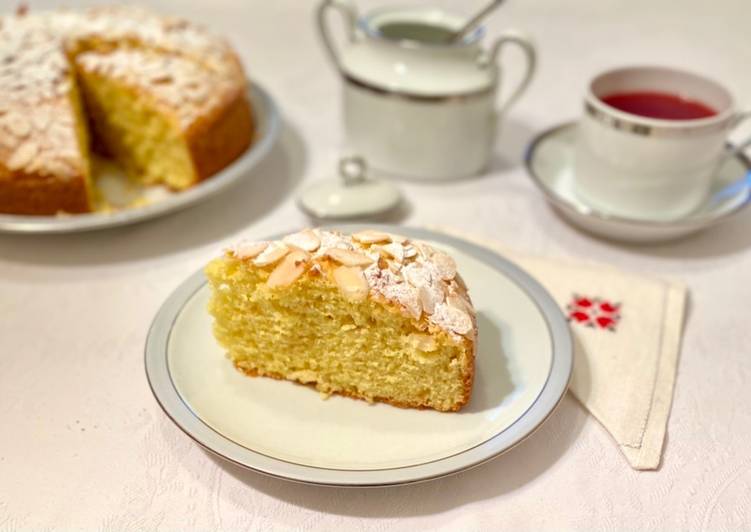 Recetta di Qualsiasi sera della settimana Torta di ricotta zafferano e mandorle