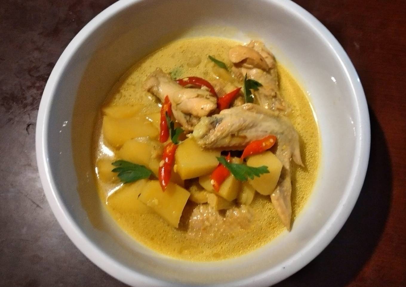 Ayam Kentang masak Kari