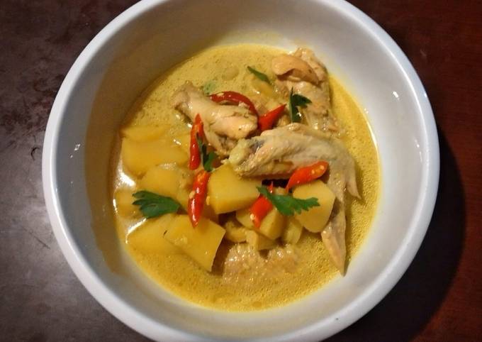 Resep Ayam Kentang masak Kari yang Menggugah Selera