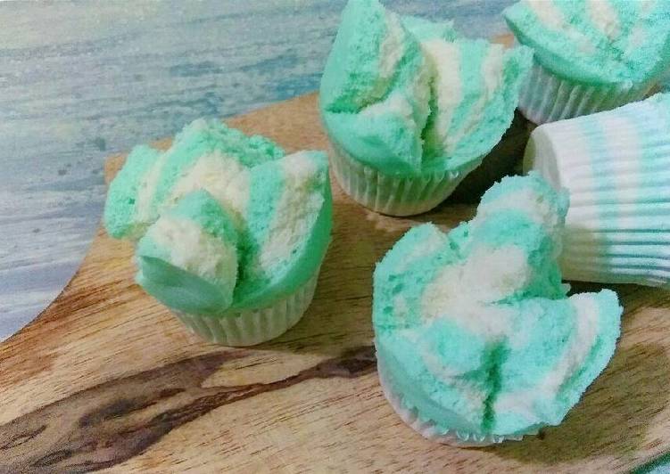 Bolu kukus mekar irit