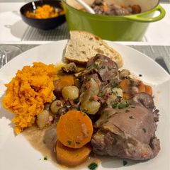 A picture of Coq Au Vin.