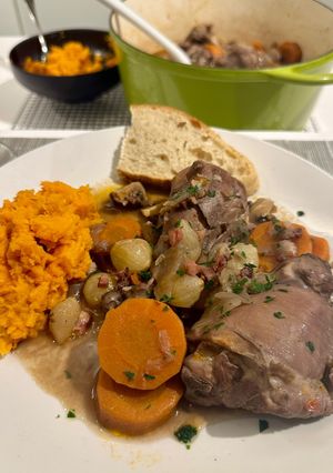 A picture of Coq Au Vin.