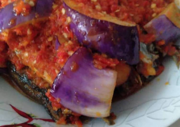 Sambal.ikan dencis plus terong biru🌶🍆