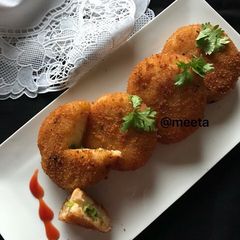 A picture of Stuffed Greanpea Cutlets.