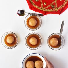 A picture of Nolen Gurer Rosogolla (Date Palm Jaggery Rosogolla).