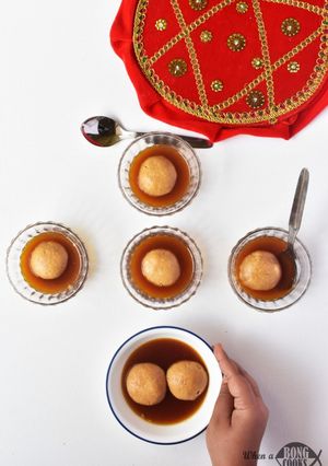 A picture of Nolen Gurer Rosogolla (Date Palm Jaggery Rosogolla).