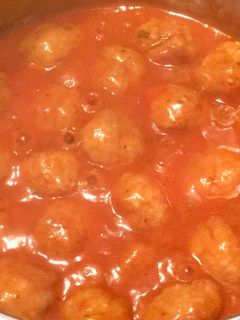Una foto de Albóndigas en salsa de tomate