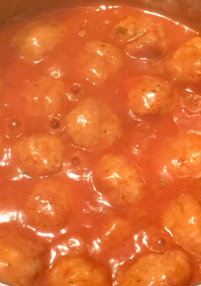 Una foto de Albóndigas en salsa de tomate