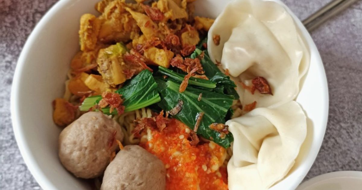 Mi Ayam Bakso Pangsit ala Abang-abang 💛🍜
