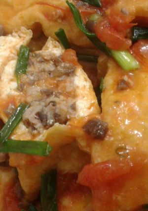 Hình của món Đậu hũ nhồi thịt sốt cà chua.