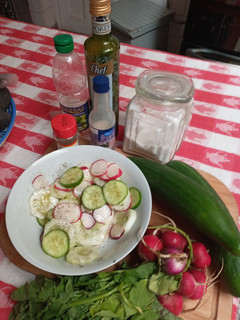 Una foto de Ensalada de pepinos 2