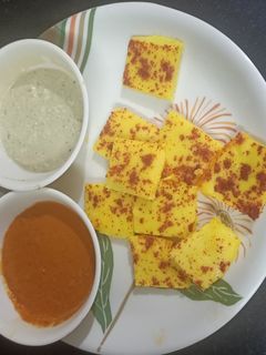 લાઇવ ઢોકળા (Live Dhokla Recipe In Gujarati) રેસીપી મુખ્ય ફોટો