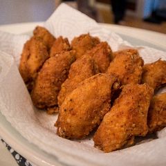 A picture of Shawn's Deep Fried Chicken Wings.
