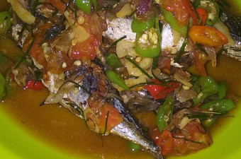 Cara Gampang Membuat Tumis ikan tongkol asam,manis,pedas Anti Gagal
