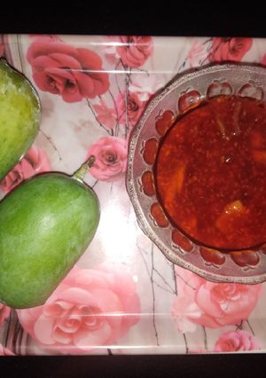 ગોળ કેરી નું અથાણું (Gol Keri Athanu Recipe In Gujarati) રેસીપી મુખ્ય ફોટો