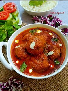 स्टफ्ड आलू कोफ्ता करी (stuffed aloo Kofta curry recipe in Hindi) रेसिपी मुख्य फोटो