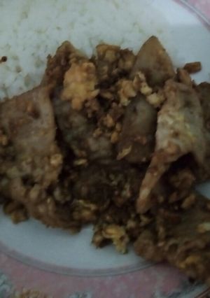 รูปของ หมูสไลด์ผัดไข่