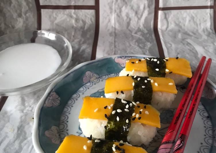 Langkah Mudah untuk Bikin Mango sticky rice ala sushi Mudah