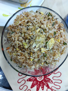 A picture of Cabbage and eggs fried rice.