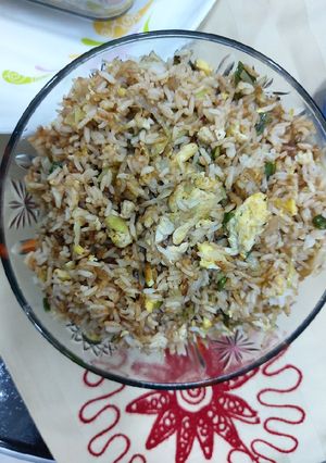 A picture of Cabbage and eggs fried rice.