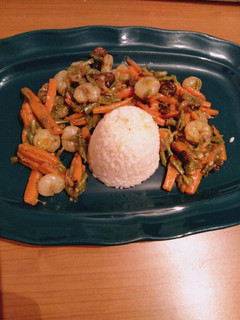 Una foto de Salteado de espárragos con gambas