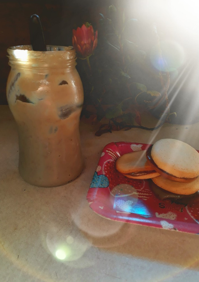 Una foto de Alfajores de maizena con dulce de leche casero