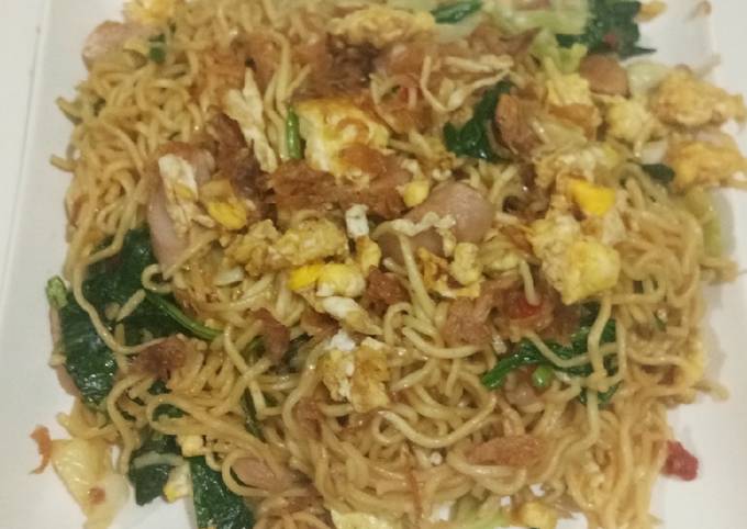 Resep Mie goreng cap 3 ayam oleh Pipit Susiani - Cookpad