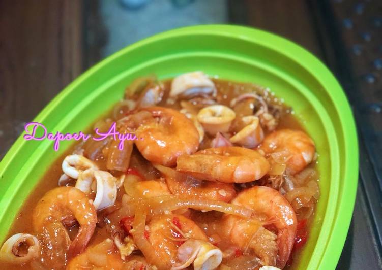 Cara Gampang Menyiapkan Cumi udang saus padang very simple yang Menggugah Selera