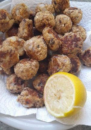 Una foto de Albóndigas de caballa y avena