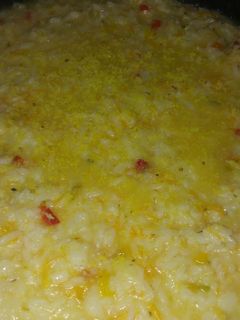 Una foto de Guiso de arroz con verduras livianito y delicioso 😋