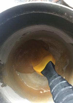 Una foto de Gel de brillo para tortas casero