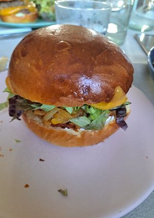 Une photo de Burger végétarien aux poivrons
