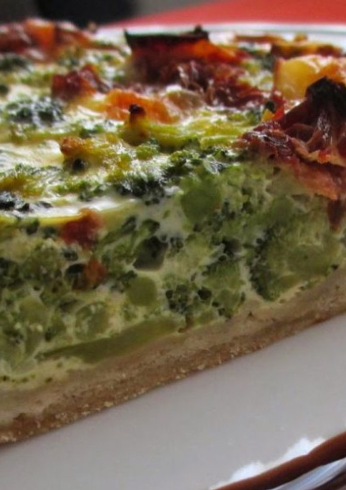 Una foto de Receta de Quiche de brócoli y queso