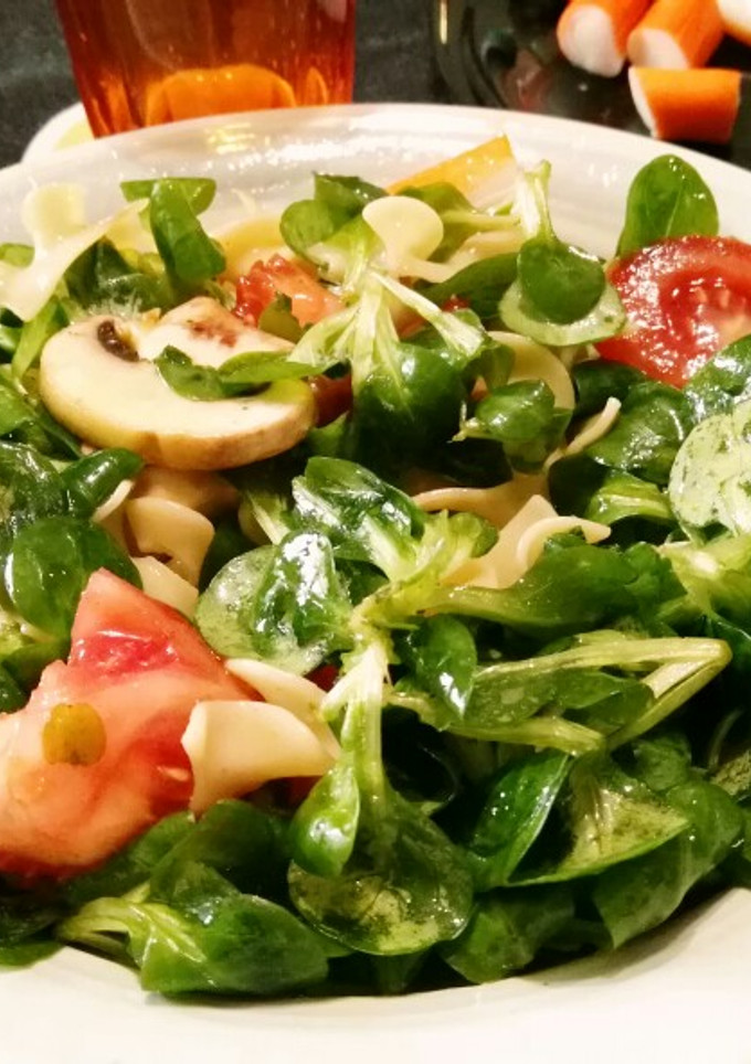 Una foto de Ensalada de champiñones crudos