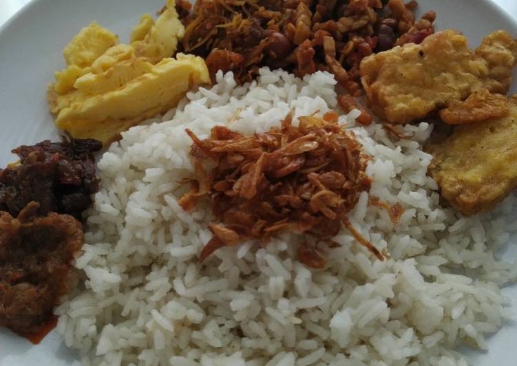 Resep Nasi Uduk Rice Cooker yang Lezat
