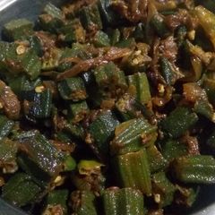 A picture of Bhindi do pyaza.