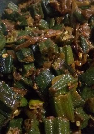 A picture of Bhindi do pyaza.