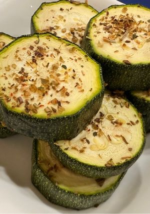 A picture of Italian Herb Roasted Zucchini.